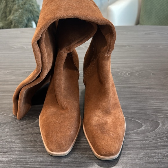 T&B Suede Over the knees Boots NWOT Size 9 - Picture 5 of 5